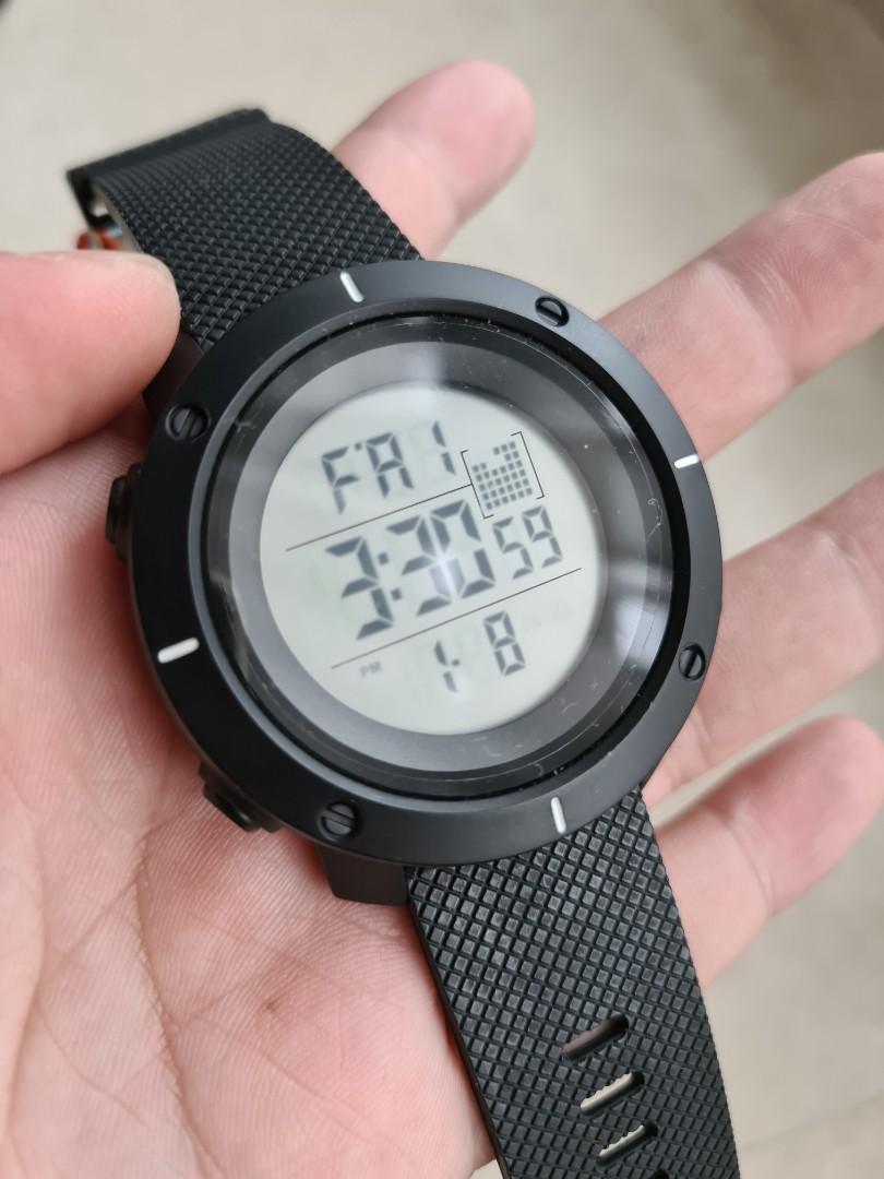 Digital watch big dial top
