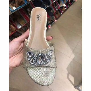 Fiony sandal spesial snake