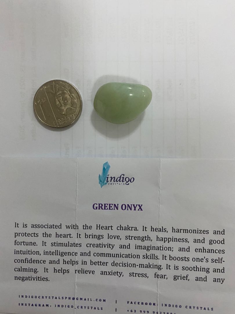 Green Onyx Tumbled Stone Women S Fashion Jewelry Organizers Precious Stones On Carousell