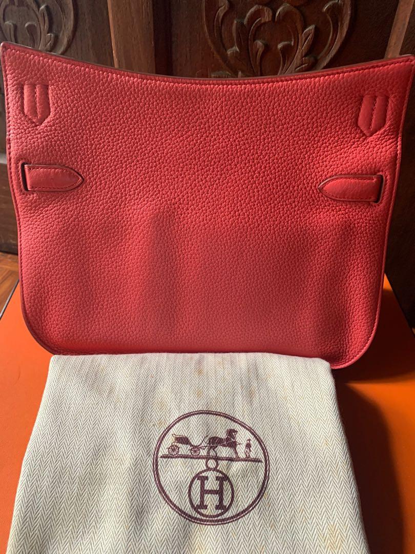 Hermes Jypsiere bag (Category: Luxury Bags & Wallets) located in Makati City. Submitted by myterry1941 (Listing ID 1061339710, Image 2). Description: Mint condition Hermes jypsiere 31 Color Rose Jaipur Stamp N Comes with box and dust bag.