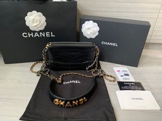 Limited Edition 2019 - Chanel Gabrielle Clutch with Chain (Croc-Embossed)