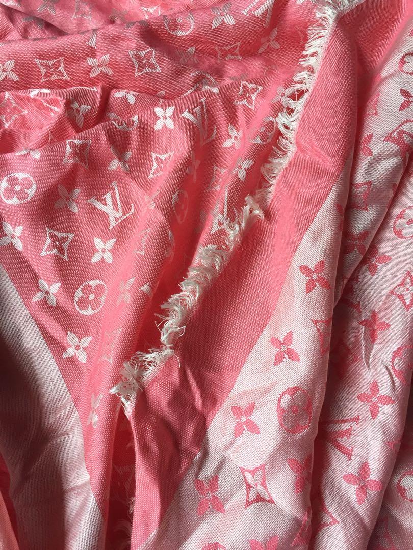 Pink louis vuitton shop silk scarf