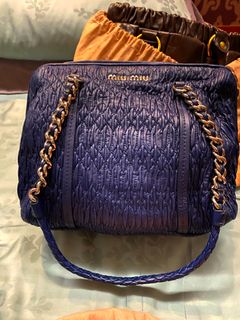 (Category: ) located in . Submitted by queen_shop (Listing ID 1059709820, Image 1). Description: .