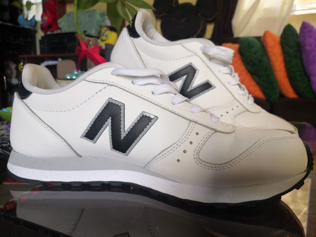 New balance 311 white shoes, Men's Fashion, Footwear, Sneakers on Carousell