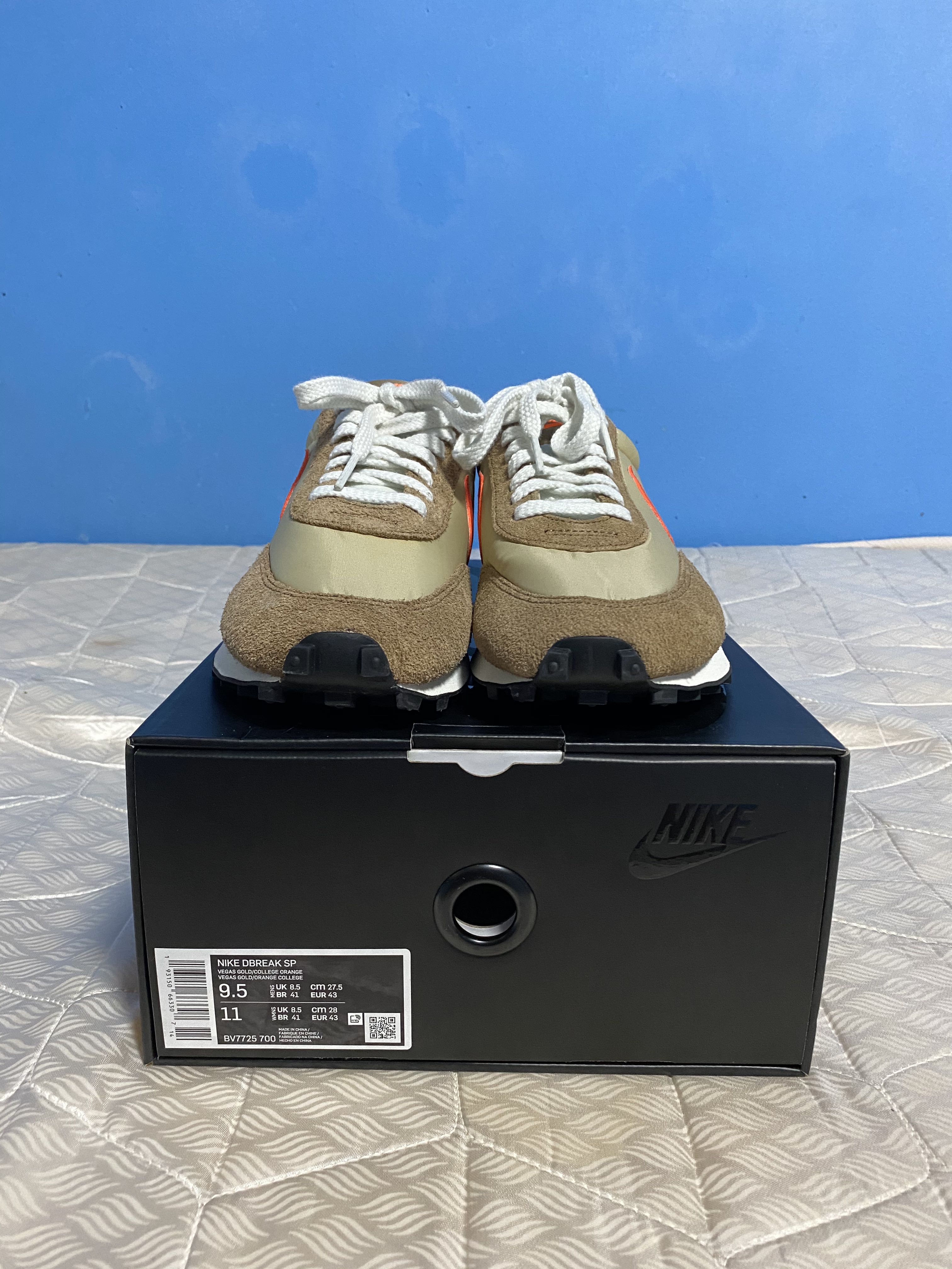 NIKE DAYBREAK SP VEGAS GOLD Men s Fashion Footwear Sneakers on Carousell