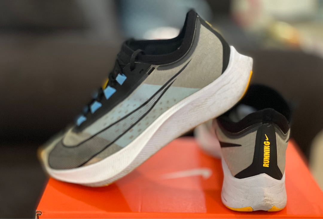 nike zoom fly 42