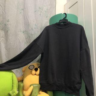 PULL&BEAR岩灰 長版大學t
