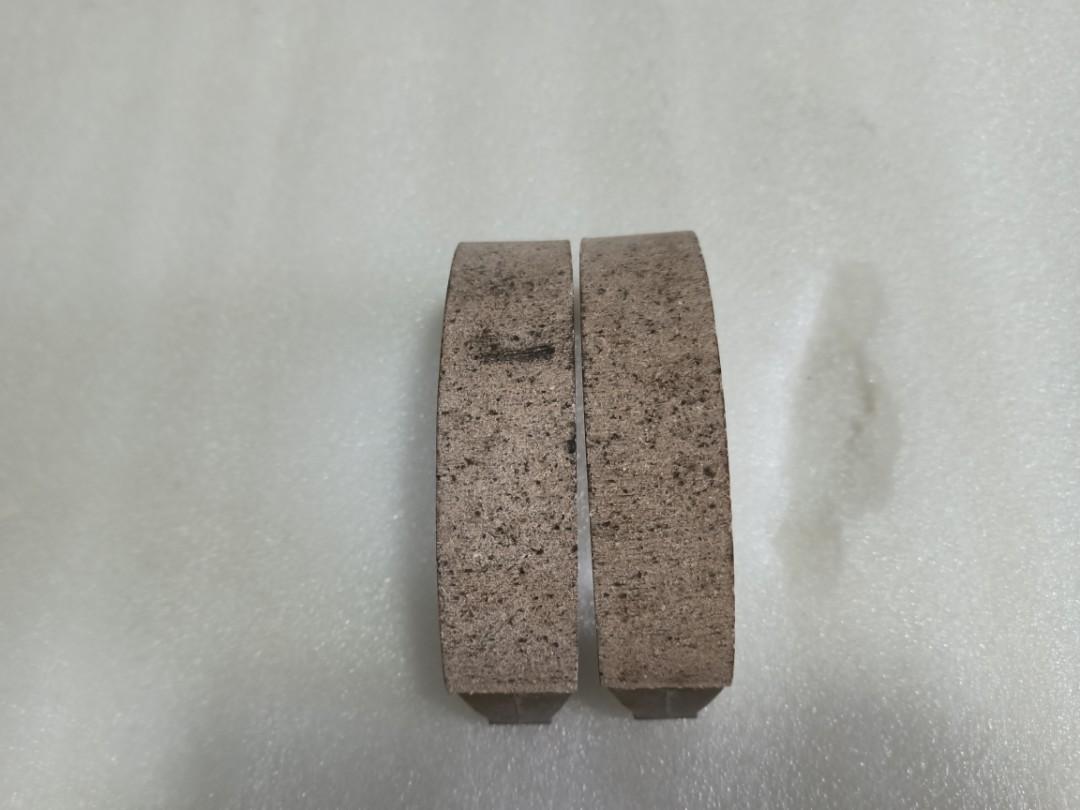 RXZ RXK Rear Brake Shoe without spring (Category: Motorcycle Accessories) located in Singapore. Submitted by fk55g (Listing ID 1061339996, Image 1). Description: Brand new old stock in good condition. Notes: No Spring. Original come without spring Deal location 371092 or 609341 depend on timing.