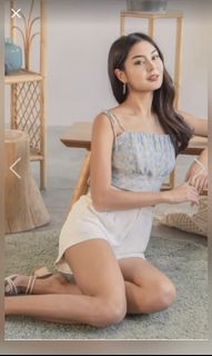 (Category: ) located in . Submitted by agwardrobe (Listing ID 1061432159, Image 1). Description: .