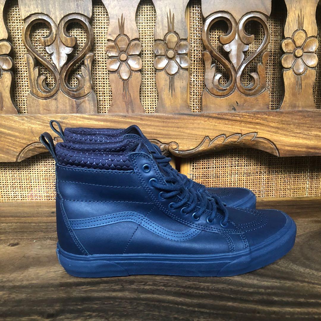 navy blue leather vans