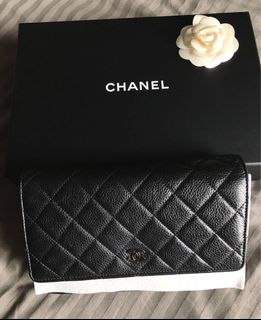 (Category: ) located in . Submitted by dshoppingqueen (Listing ID 1061579362, Image 1). Description: .