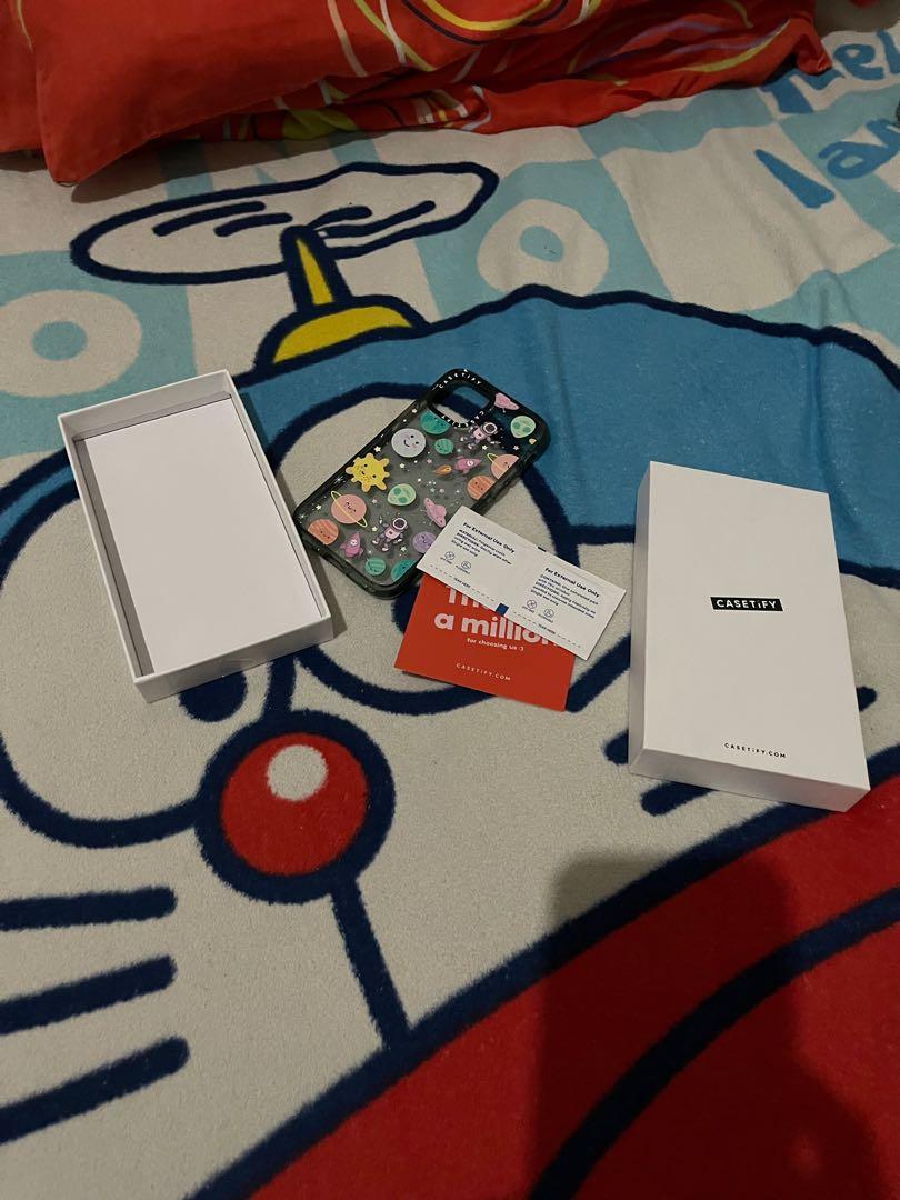 Casetify case for Iphone 11 pro (Category: Cases & Sleeves) located in Pasig City. Submitted by crisbern23 (Listing ID 1061646321, Image 1). Description: Original casetify case for iphone 11 pro Used mint condition Original price is Php 2500.00 .