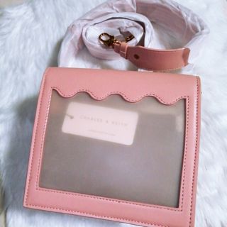 (Category: ) located in . Submitted by wardrobe_clearing (Listing ID 1061636398, Image 1). Description: .
