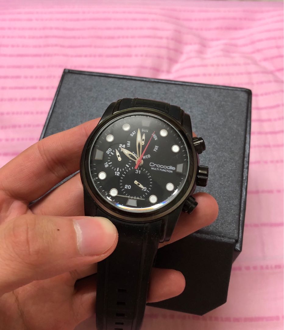Apple Watch Band - Crocodile Leather (Black) – BluShark Straps