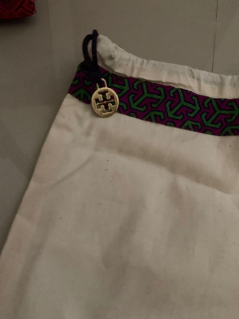 Dust Bag Sepatu Tory Burch ORI, Fesyen Wanita, Tas & Dompet di Carousell