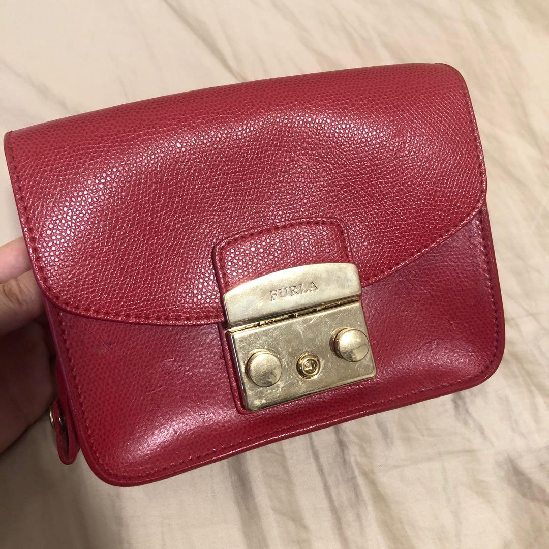 Furla crossbody wallet hot sale
