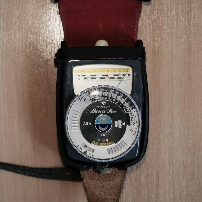 Gossen Luna Pro Lightmeter (batteries included) (Category: Batteries & Chargers) located in San Mateo. Submitted by bbylolo (Listing ID 1061669069, Image 1). Description: Lightmeter you can use with your film cameras. * good working condition * has leather case * free 2pcs PX625 batteries.