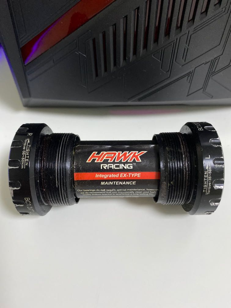 Hawk racing bottom bracket, Sports Equipment, Bicycles & Parts