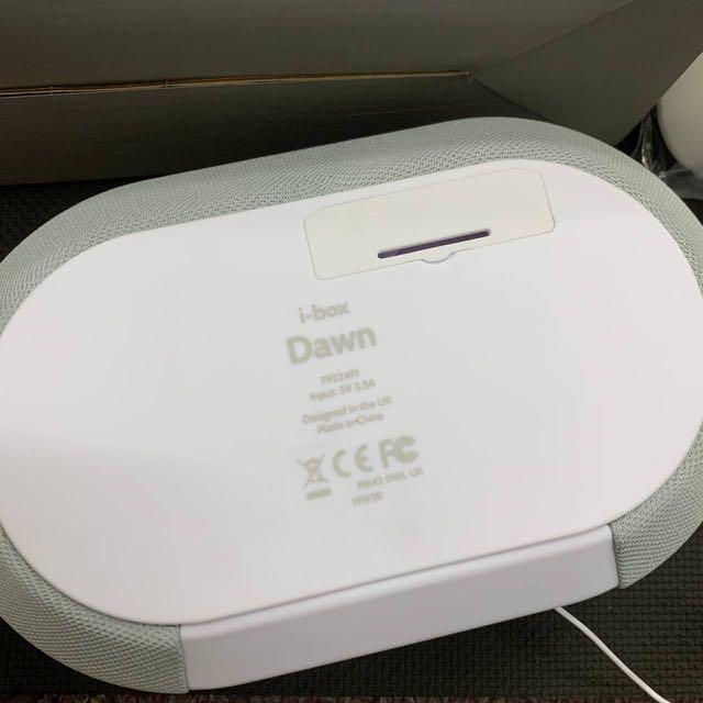 iBox Dawn bedside alarm clock with Wireless Charger, Furniture & Home