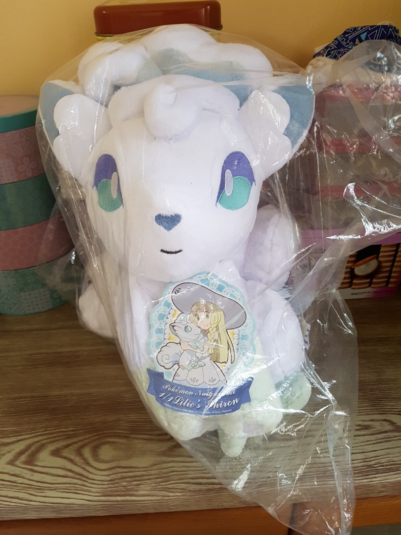 Life size alolan 2025 vulpix plush
