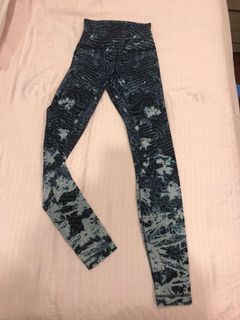 (Category: ) located in . Submitted by ultimateshoppingqueen (Listing ID 1061664708, Image 1). Description: .