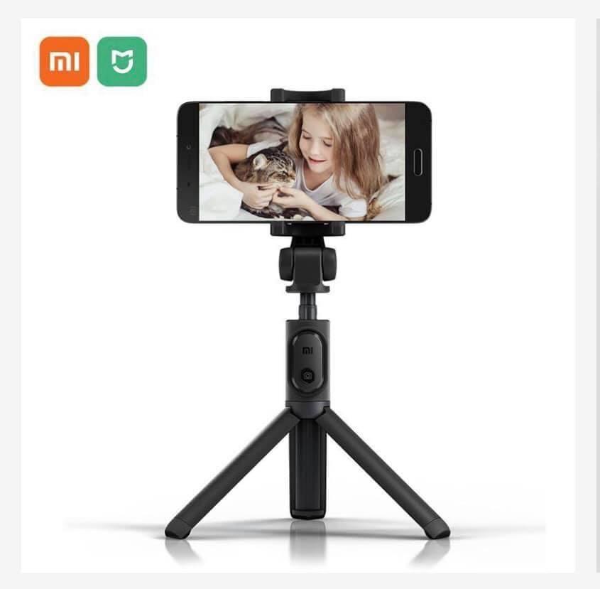 Mi Selfie Stick Foldable Tripod Bluetooth (Category: Tripods & Monopods) located in Manila. Submitted by joannguzman (Listing ID 1061499060, Image 1). Description: https://www.yomo.ph/web/item/detail/463927415970725888?sessionId=596a3755-b90e-4e6b-a177-f4801039dd30.