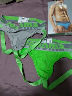 (Category: ) located in . Submitted by uniundies (Listing ID 1061651726, Image 1). Description: .