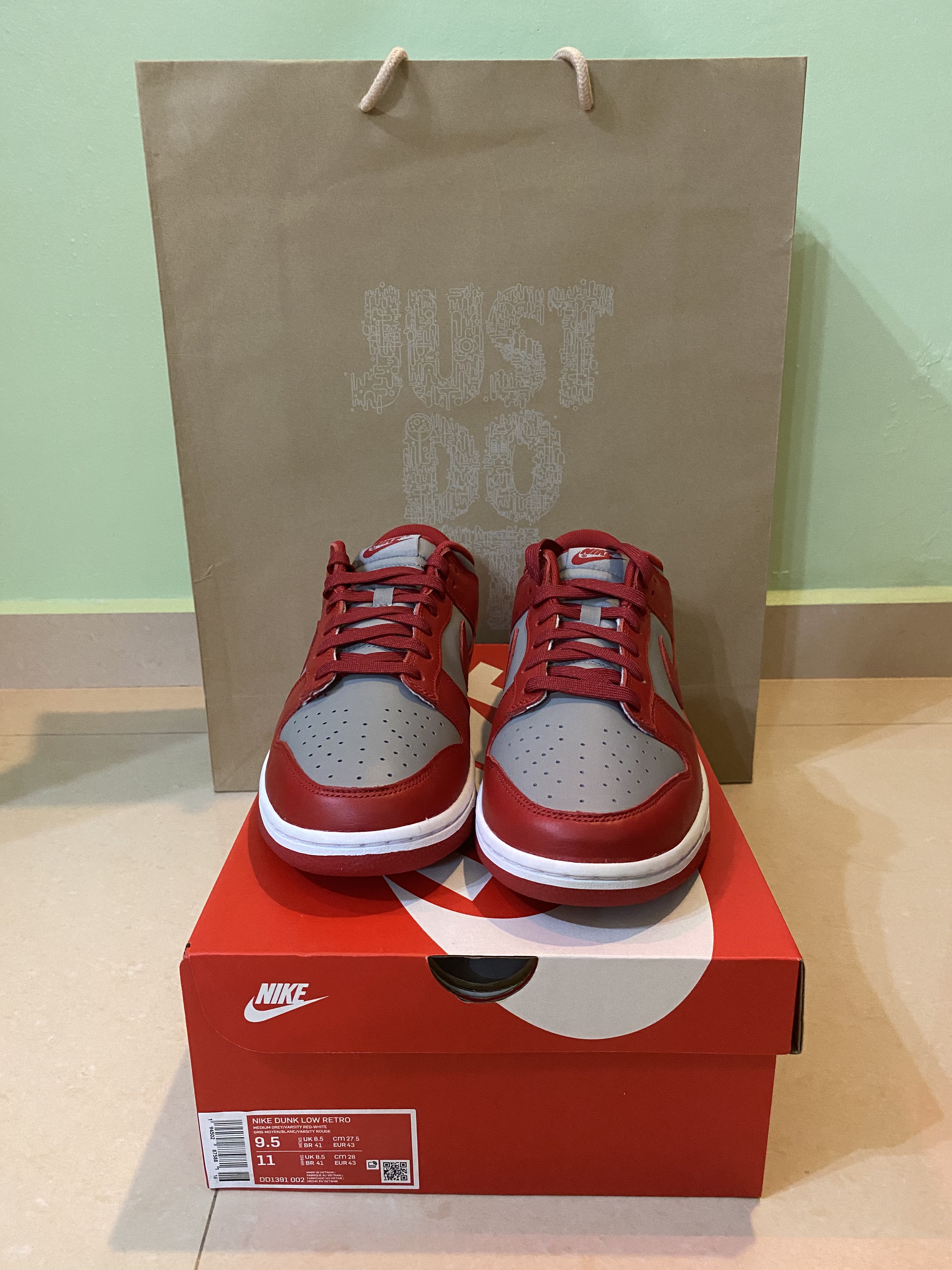 dunk low retro red