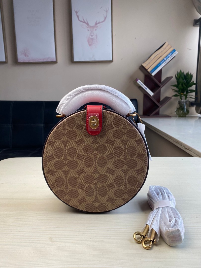 Coach bag round online