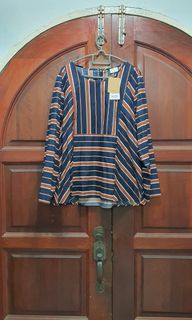 (Category: ) located in . Submitted by willynillywardrobe (Listing ID 1061564533, Image 1). Description: .