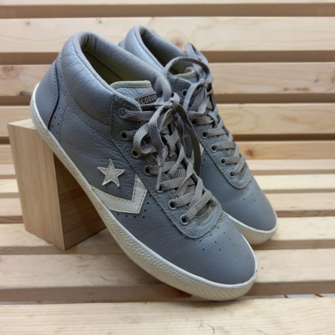 sepatu converse skate