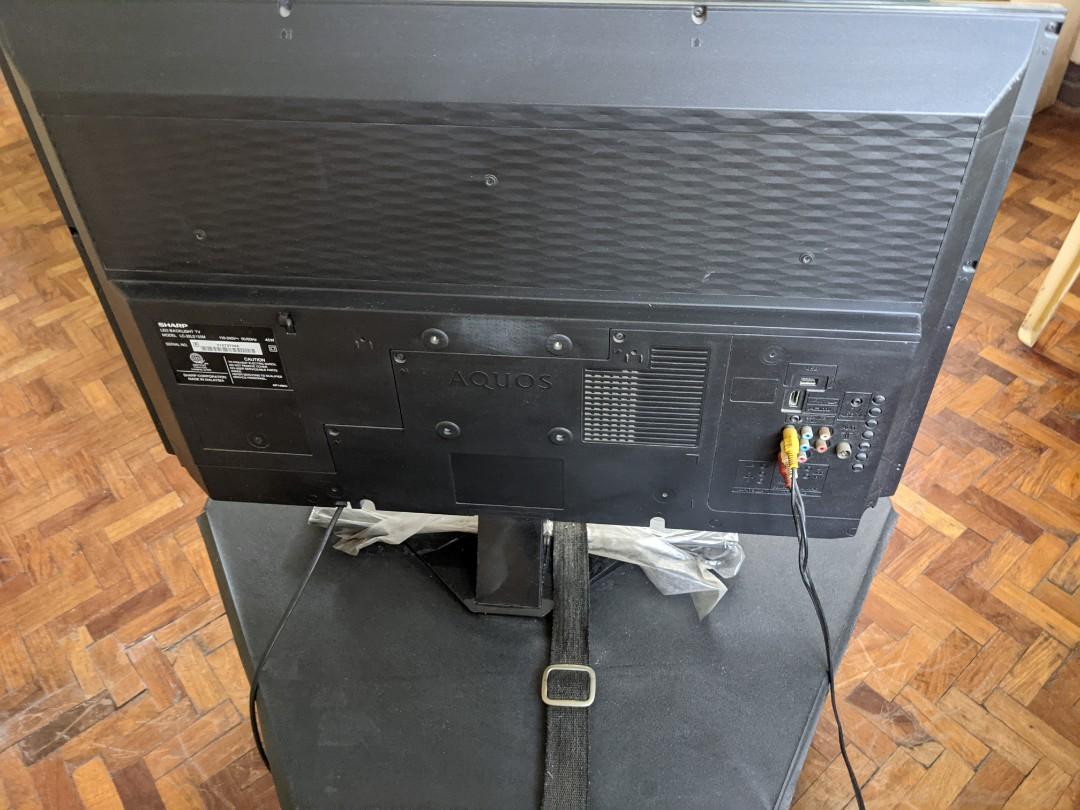 Sharp AQUOS 32-inch LED Backlight TV (Category: TV) located in Muntinlupa City. Submitted by kensei21 (Listing ID 1061559169, Image 2). Description: Good working condition. 1360x768 screen resolution. Has HDMI port..