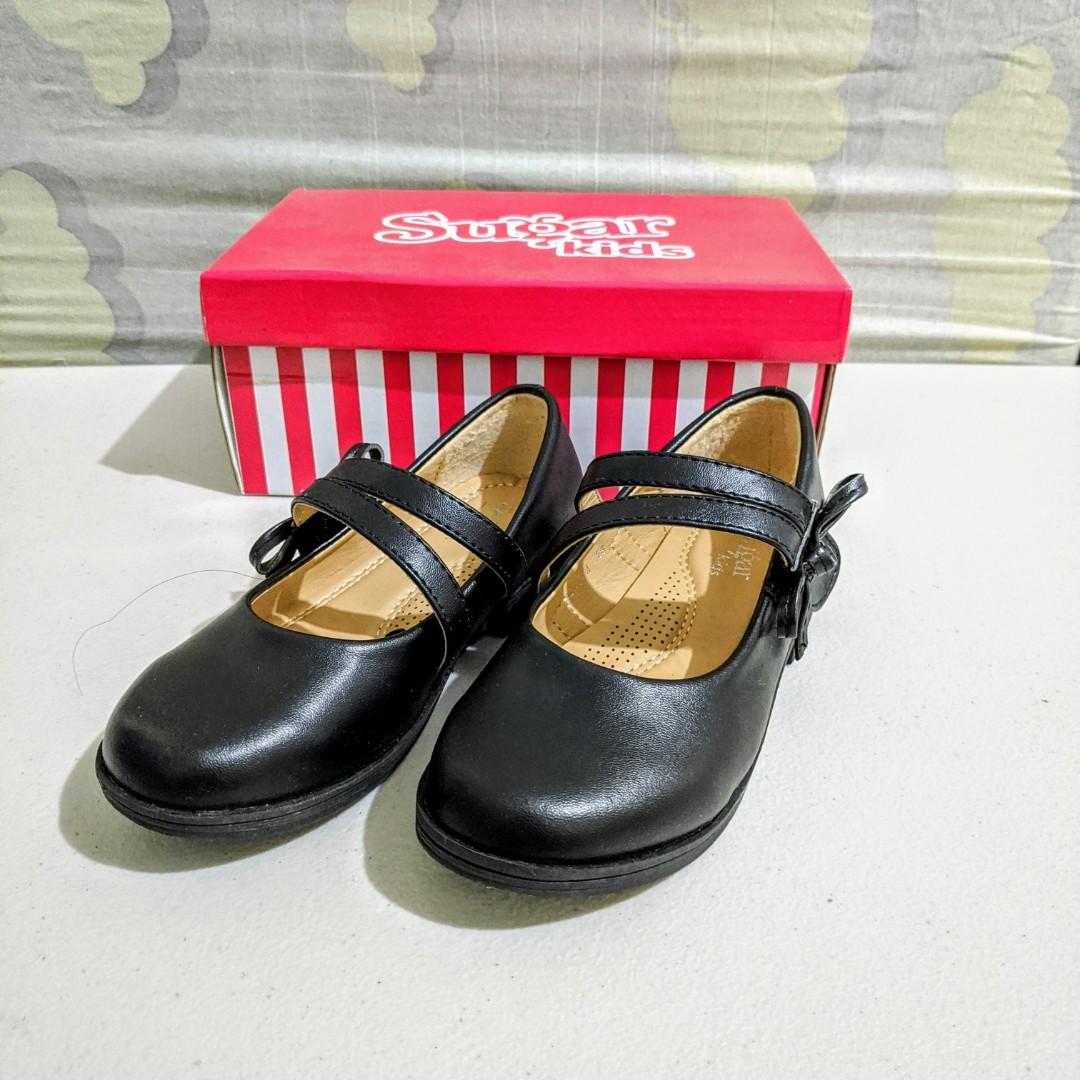 Sugar Kids Black Shoes (Category: Babies & Kids Fashion) located in Cainta. Submitted by almurk (Listing ID 1061588375, Image 1). Description: Brand New and unused Sugar Kids black shoes. RFS: Supposed to be used for 2020 but had no opportunity due to online schooling..