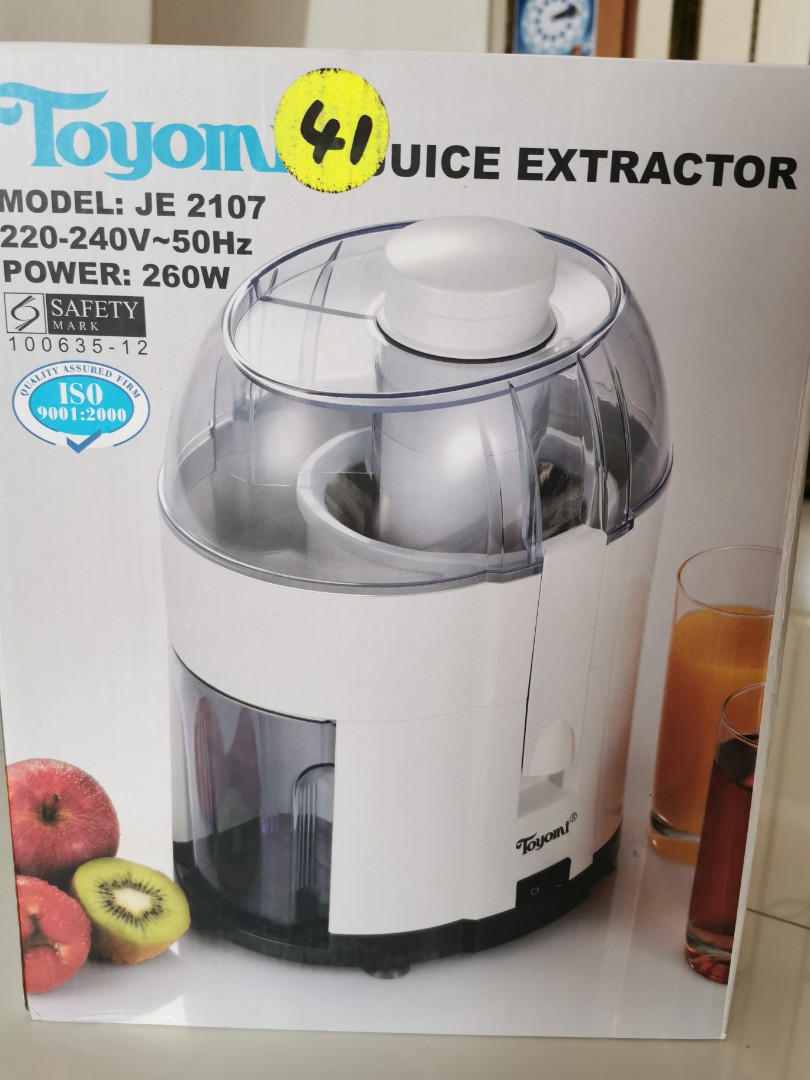Toyomi Juice Extractor, Home Appliances, Kitchenware on Carousell