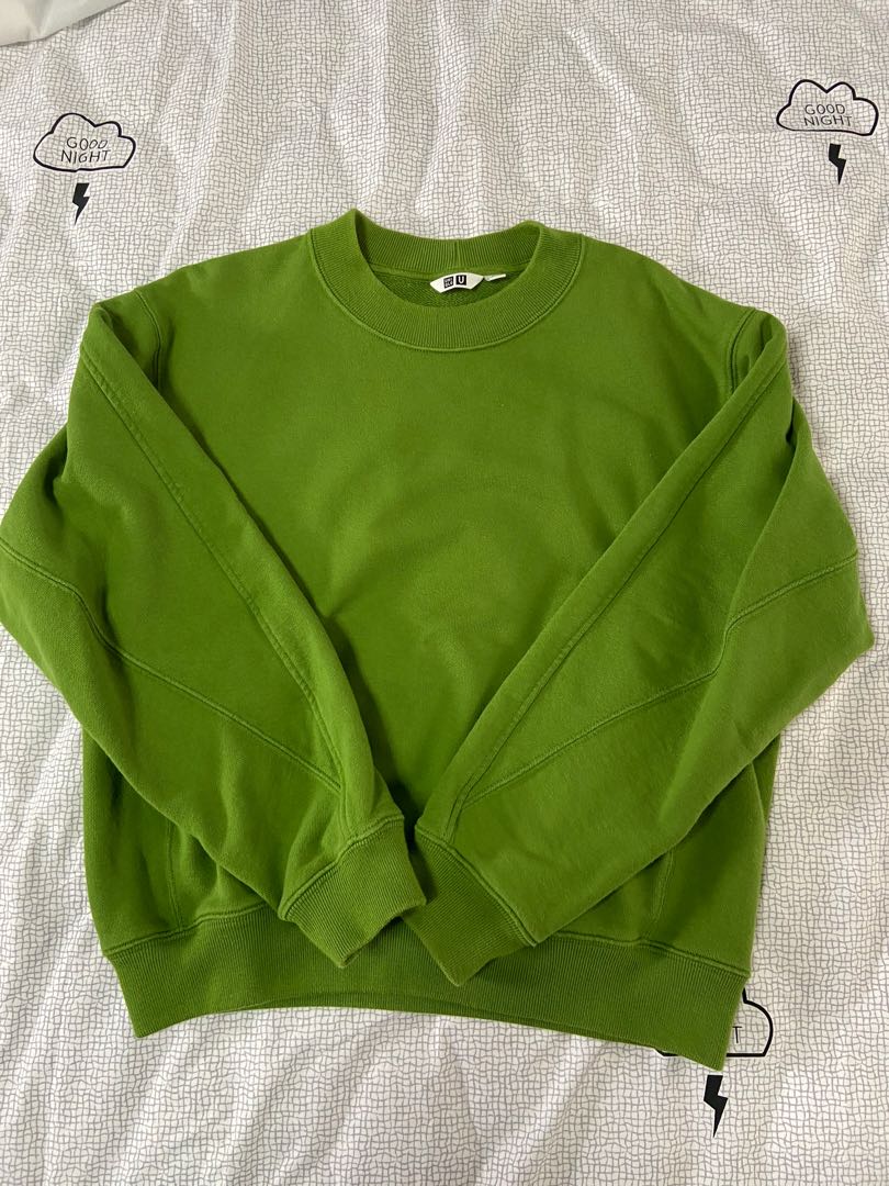 Uniqlo green sweater Women s Fashion Coats Jackets and