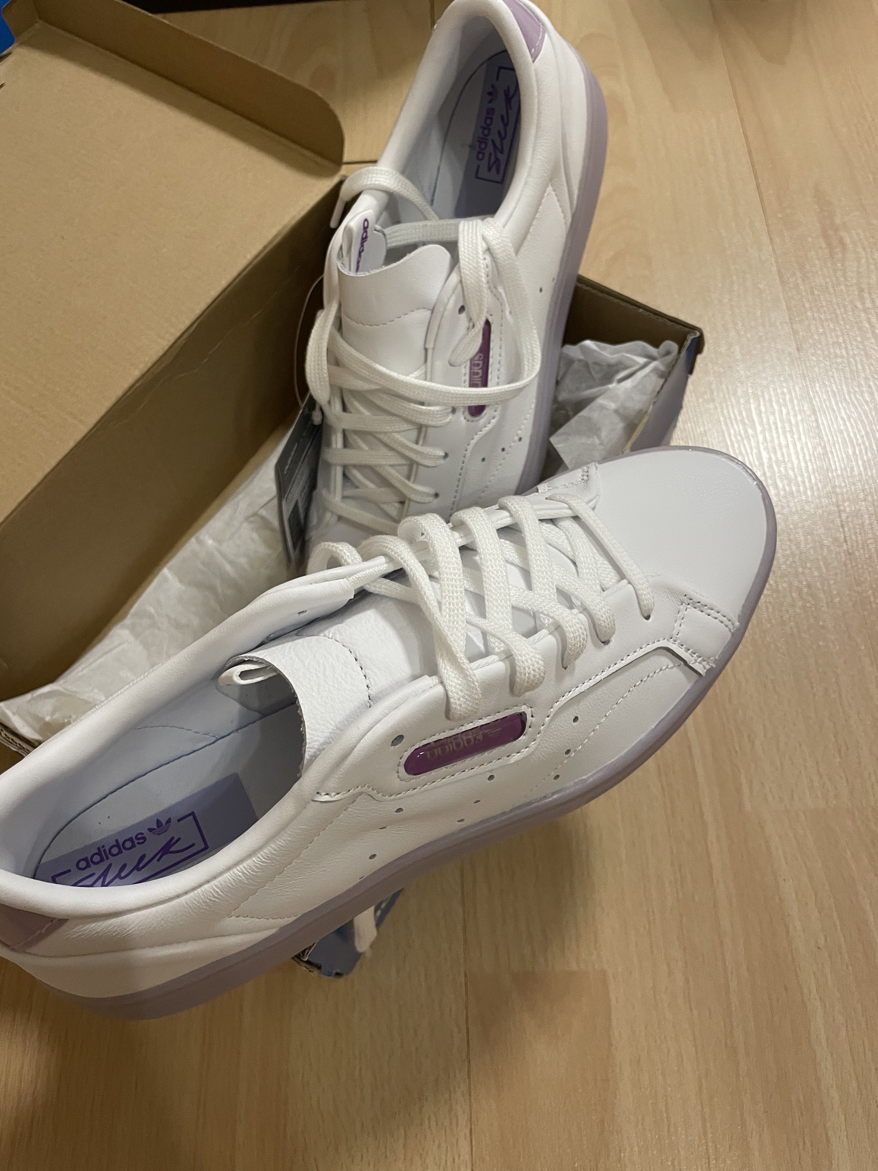 Adidas sleek W FW3461, 女裝, 鞋, 波鞋- Carousell