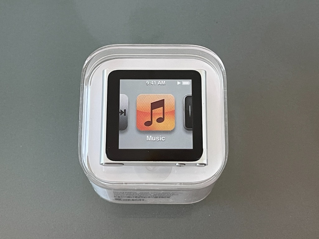 未使用 iPod nano 8GB 第6世代-