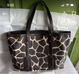 (Category: ) located in . Submitted by ivylim53 (Listing ID 1116927133, Image 1). Description: .