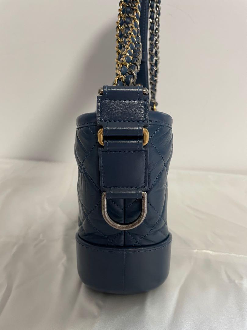 Chanel Small Navy Gabrielle Hobo Bag - RJL1333 – LuxuryPromise