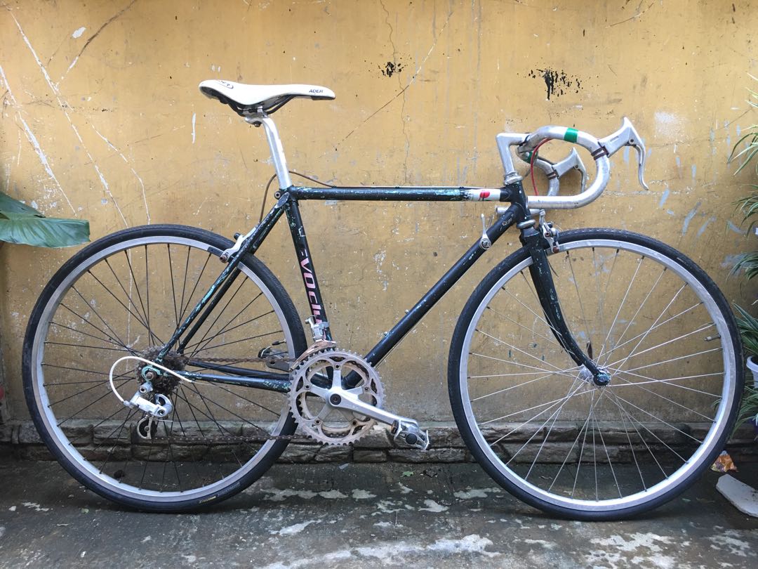 X small shop road bike