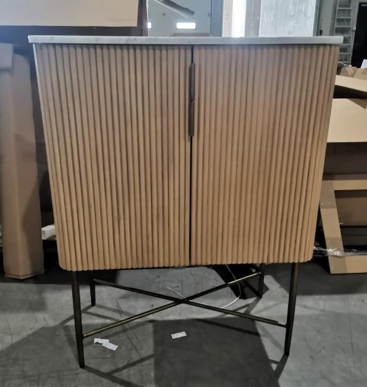 Crate & Barrel Bar Fayette, Furniture & Home Living, Furniture