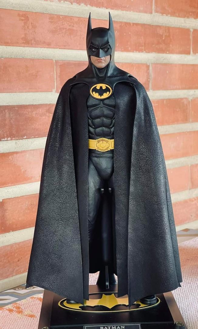 Batman Returns - Hot Toys Batman 1/6 Scale Figure - Toyark Photo