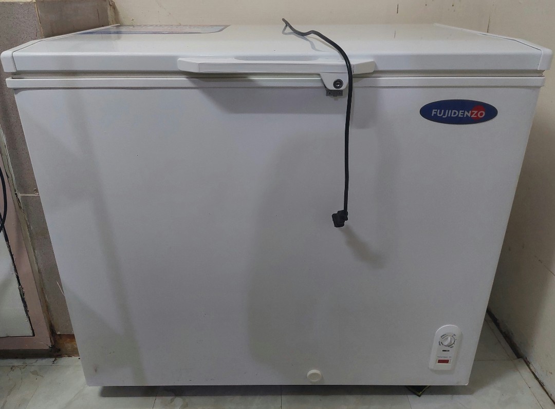 Fujidenzo Chest Freezer 8 cubic feet FC08ADF, TV & Home Appliances, Kitchen Appliances