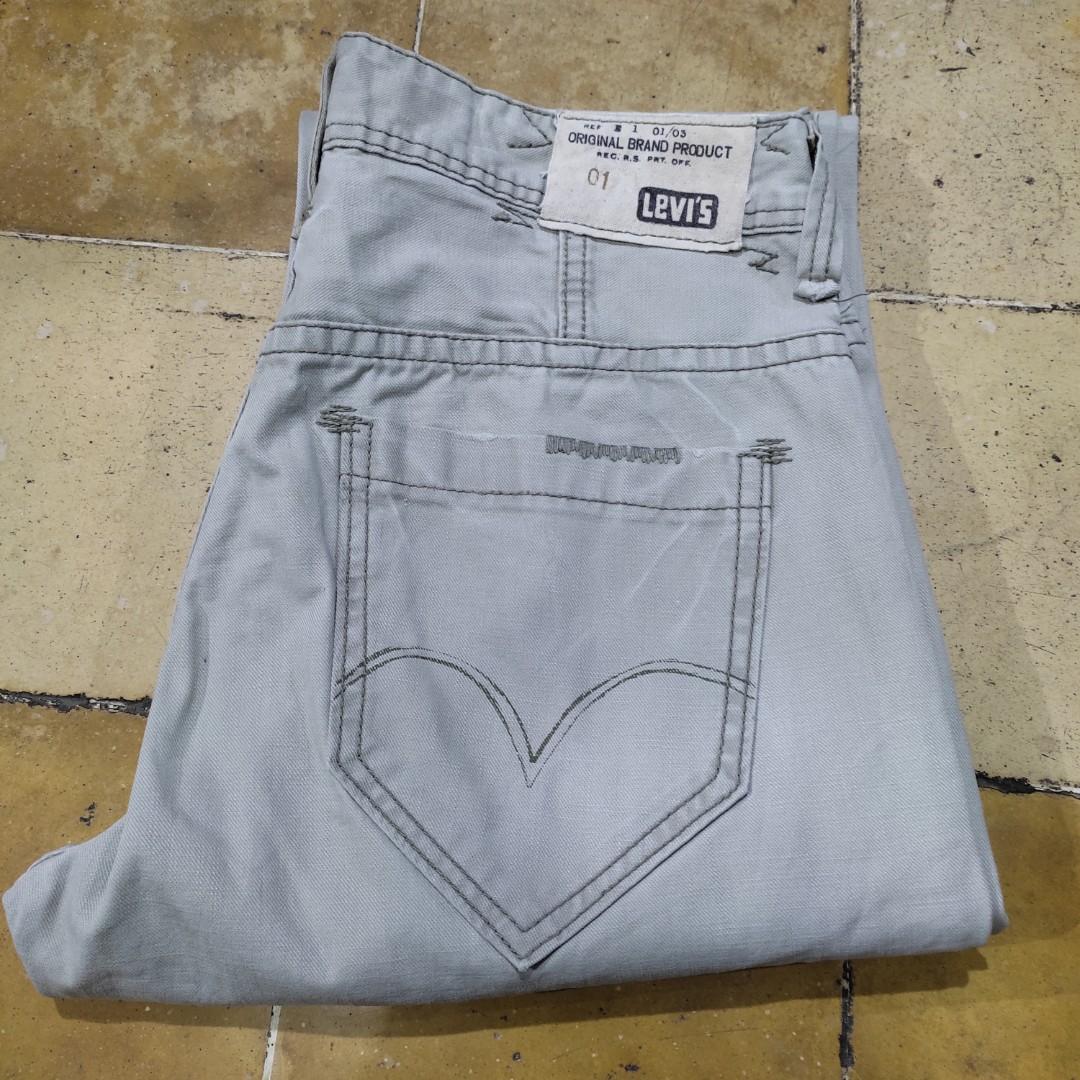 LEVIS size 32, Fesyen Pria, Pakaian 