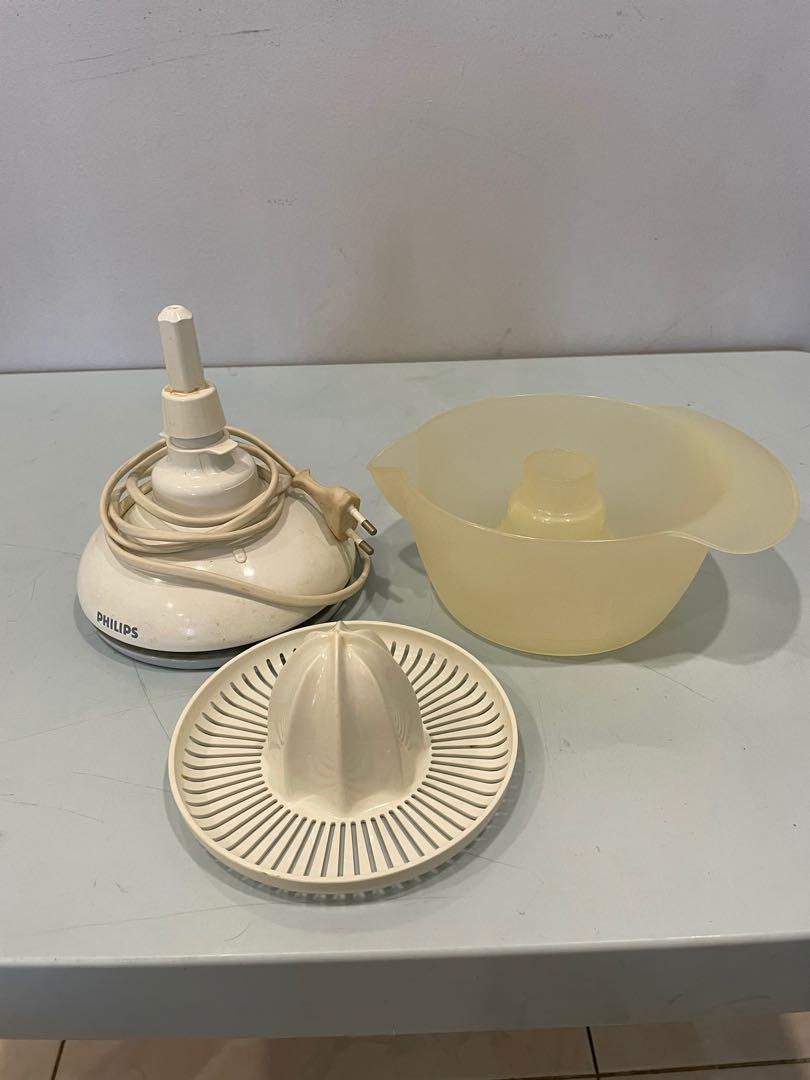Philips HR2737 citrus press, TV & Home Appliances, Kitchen Appliances