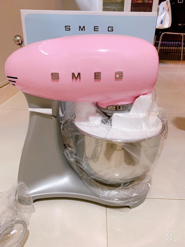Smeg pink outlet food mixer