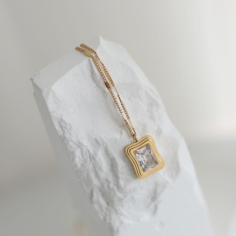 Renaissance Framed Pendant Necklace Women s Fashion Jewelry