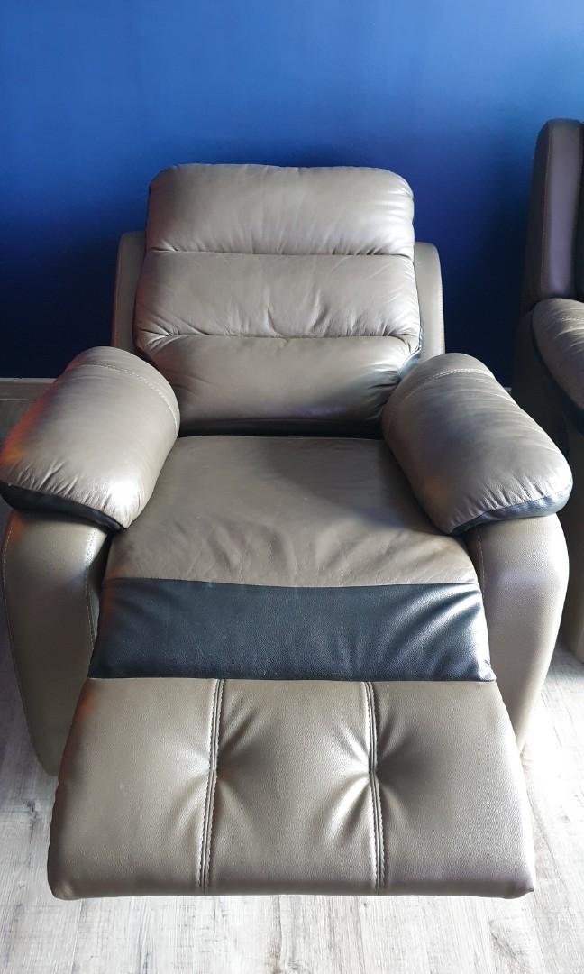 Singleseater Electric Recliner Sofa, Furniture & Home Living