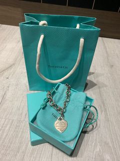 (Category: ) located in . Submitted by jojitozboutique (Listing ID 1116932944, Image 1). Description: .