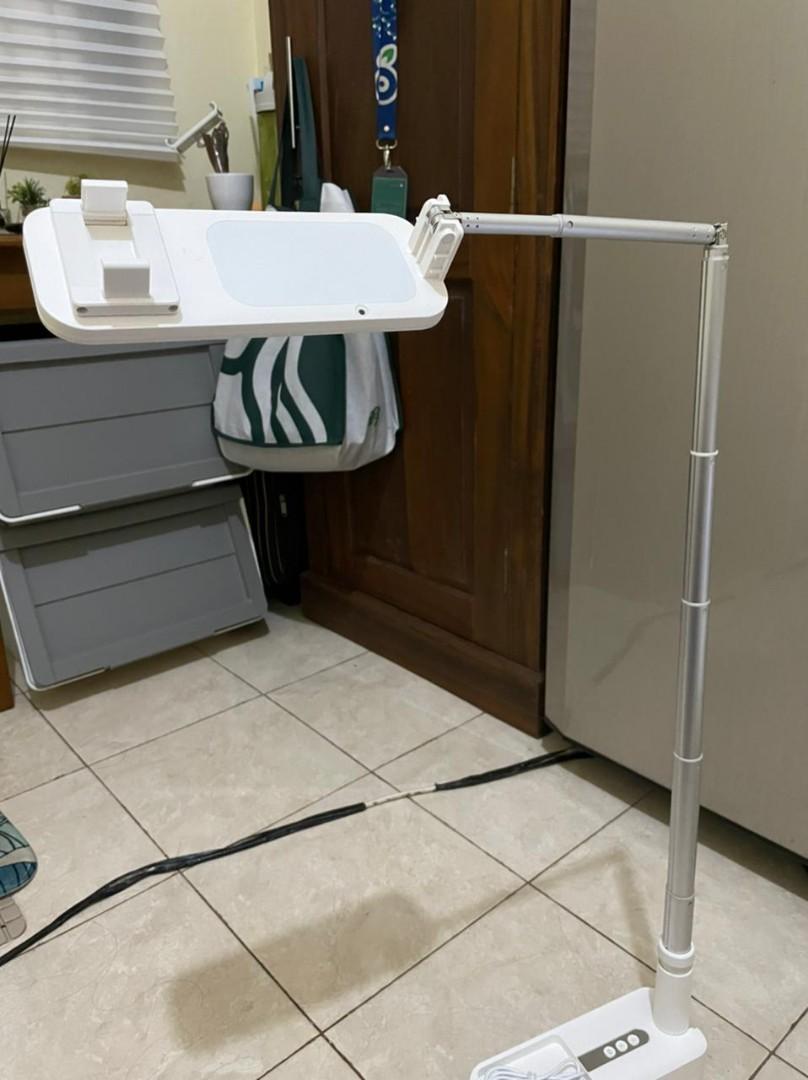 USAMS ZB209 Stand Phone Live Show Lipat Multi Fungsi Ring Light